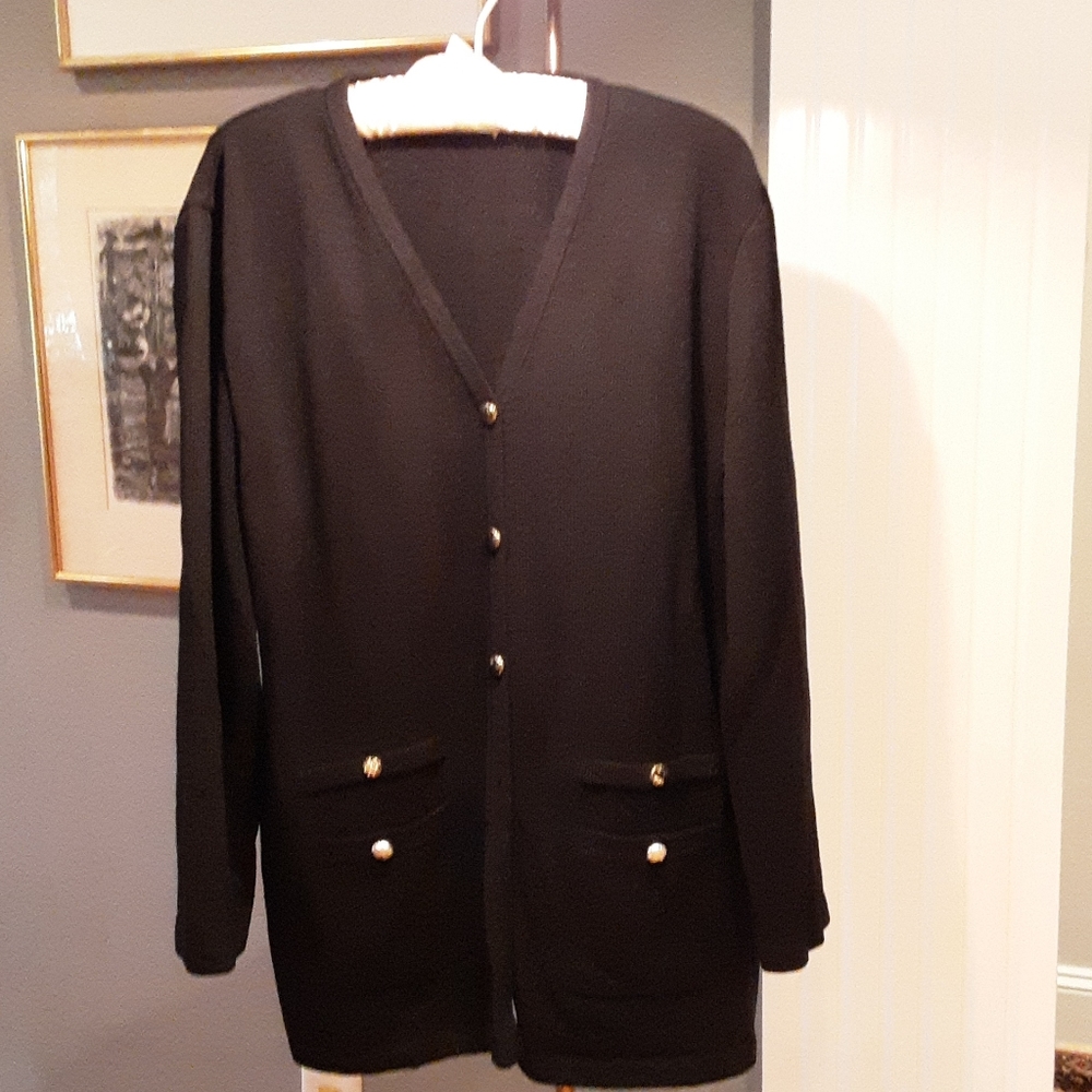 St. John's black knitted jacket/top/tunic